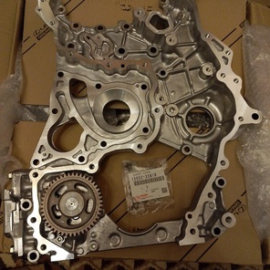 Крышка лобовая грм Toyota 11310-11050